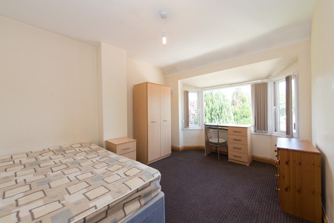 3 bedroom house for rent Cherwell Drive, Oxford, OX3 0NB UniHomes