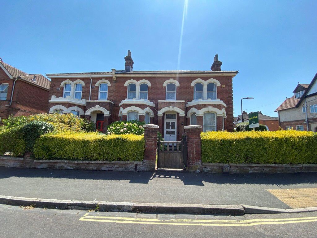 3 bedroom apartment for rent Alma Road, Southampton, SO14 6UN UniHomes