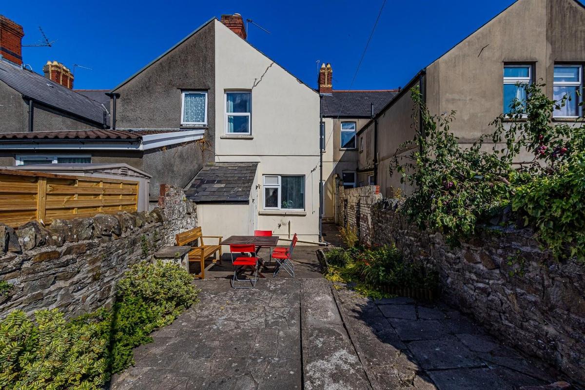 5 bedroom house for rent Donald Street, Cardiff, CF24 4TL UniHomes