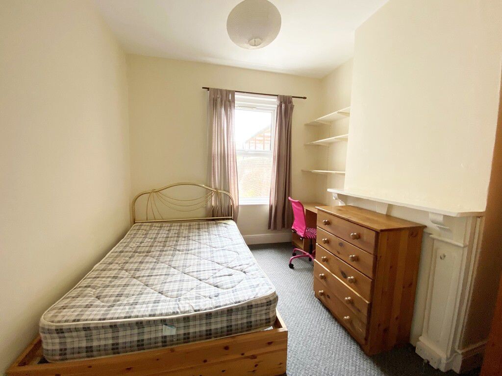 4 bedroom house for rent Forster Road Southampton, SO14 6RR UniHomes