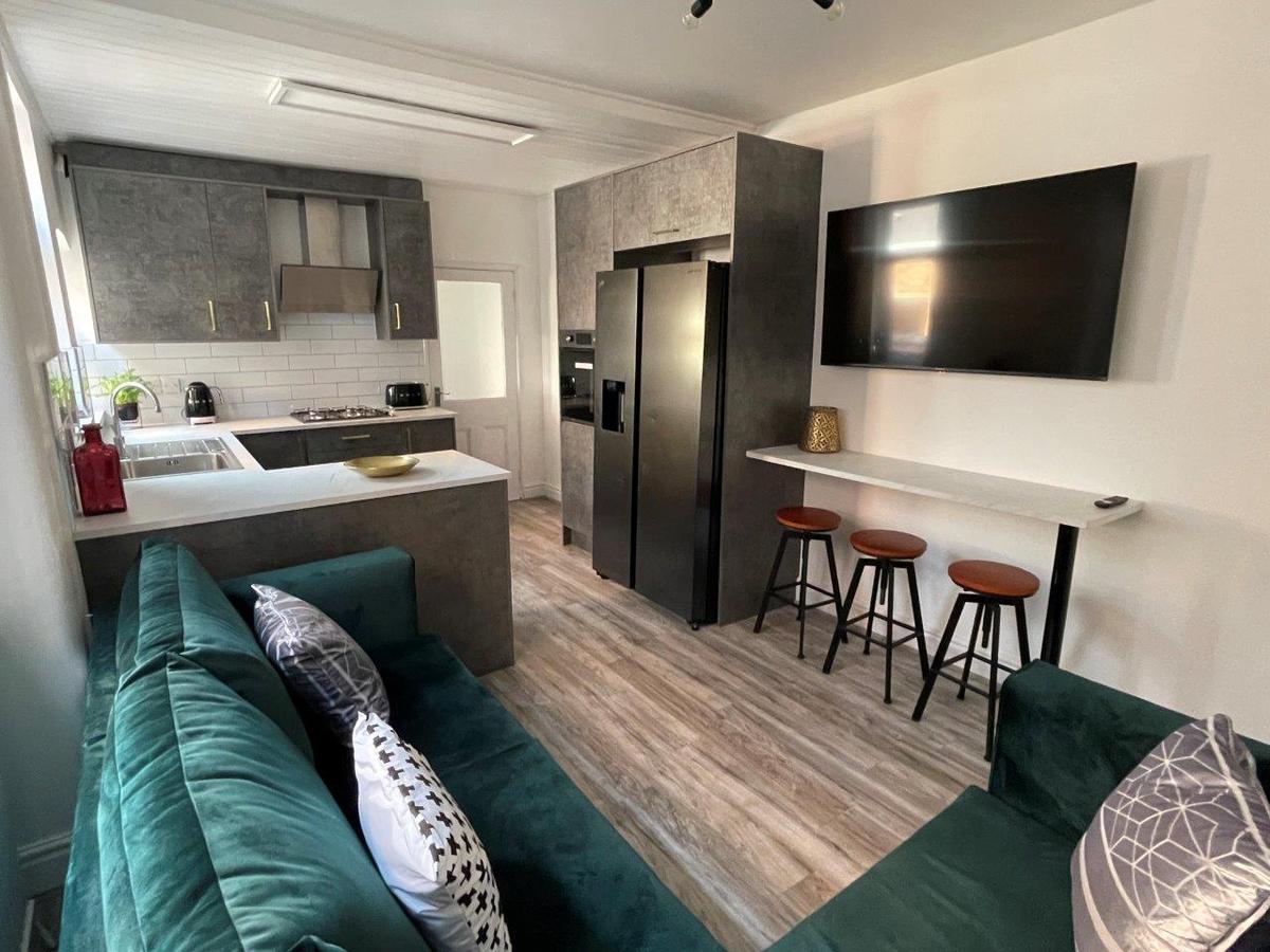 5 bedroom house for rent Harrow Road, Leicester, LE3 0JW UniHomes