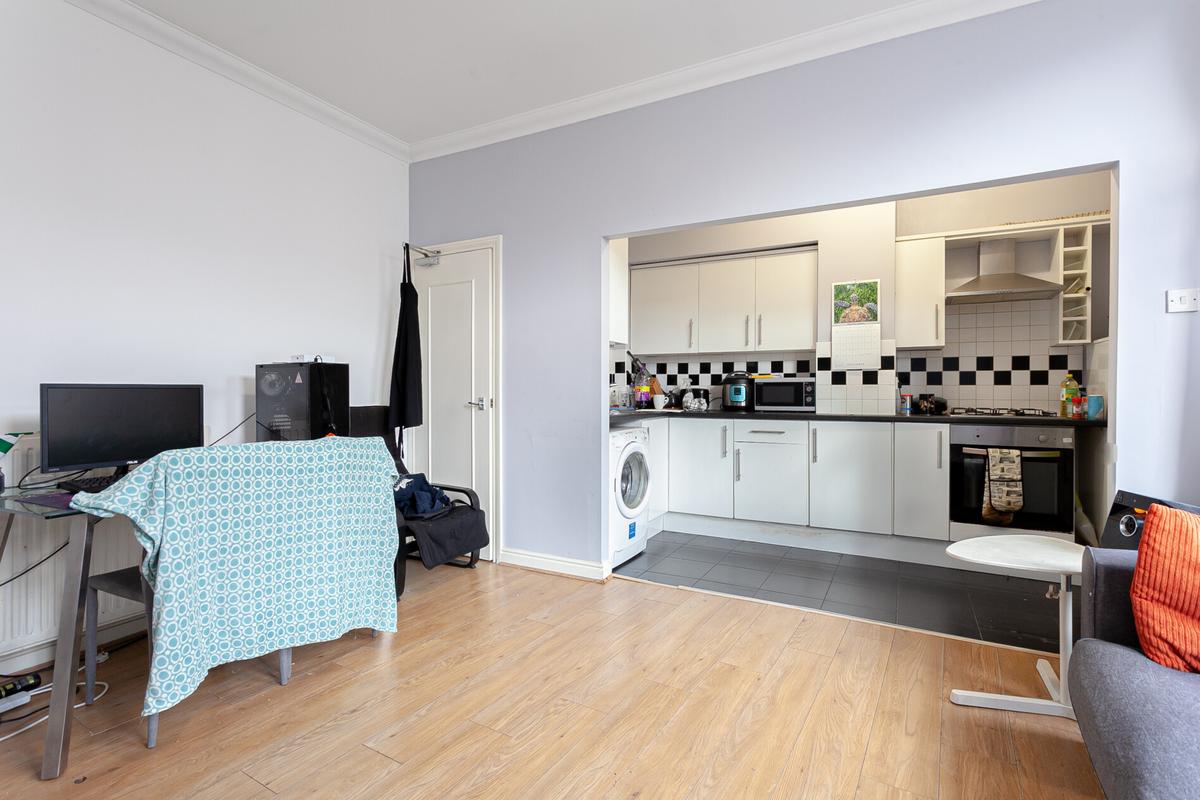 3 bedroom apartment for rent Wilmslow Road, Manchester, M20 3BG UniHomes