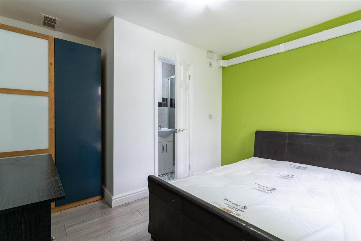 4 bedroom house for rent Underwood Close, Birmingham, B15 2SX UniHomes