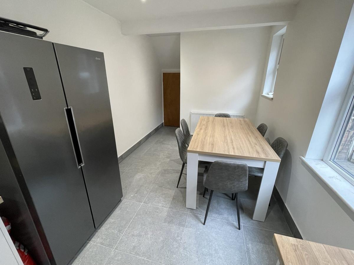 5 bedroom house for rent Knighton Fields Road East, Leicester, LE2 6DP UniHomes