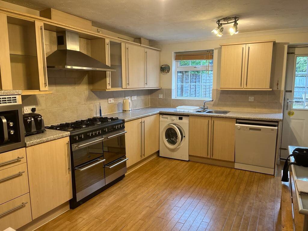 4 bedroom house for rent Kingfisher Way, Loughborough, LE11 3NF UniHomes