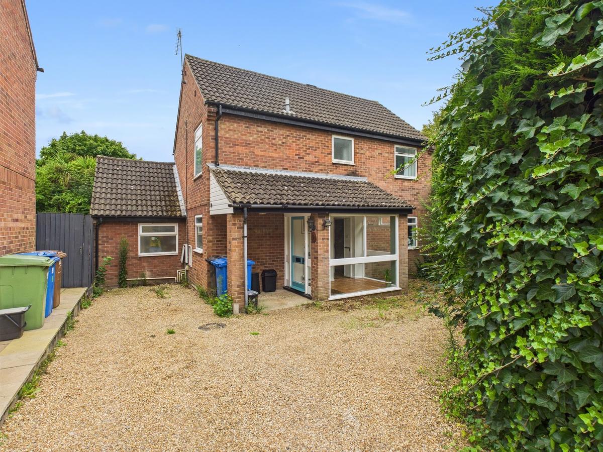 6 bedroom house on Braithwait Close, Golden Triangle, Norwich