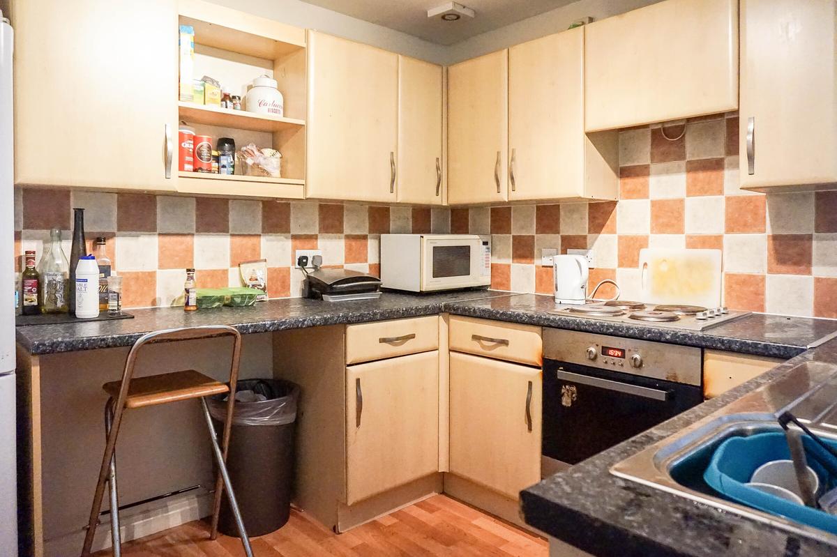 4 bedroom apartment for rent Abbots Mews, Leeds, LS4 2AB UniHomes