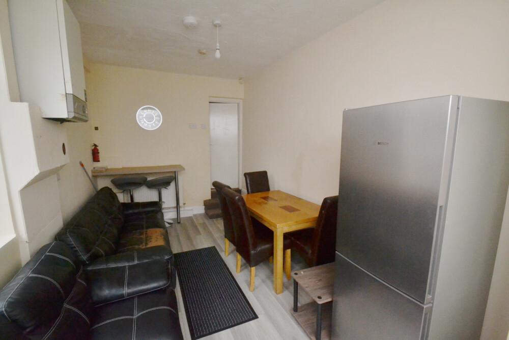 5 bedroom house for rent Ashfield Road, Manchester, M13 0YP UniHomes