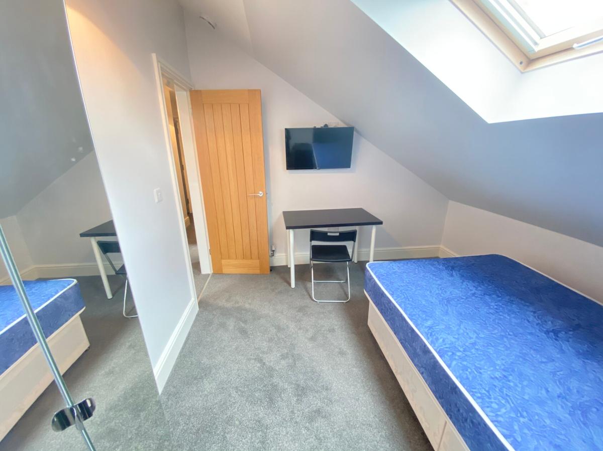 2 bedroom apartment for rent Millicent Road, Nottingham, NG2 7LD UniHomes