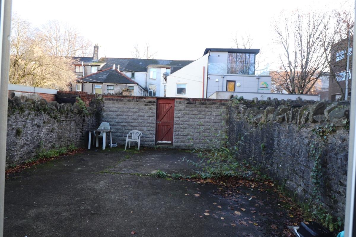 5 bedroom house for rent Ruthin Gardens, Cardiff, CF24 4AU UniHomes