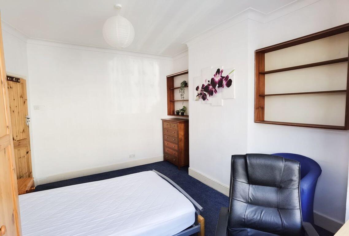 5 bedroom house for rent Fernhurst Road Portsmouth, PO4 8AA UniHomes