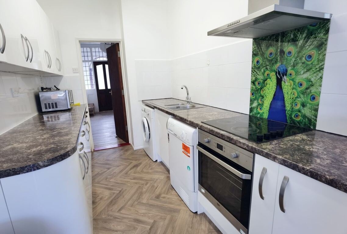 5 bedroom house for rent Fernhurst Road Portsmouth, PO4 8AA UniHomes