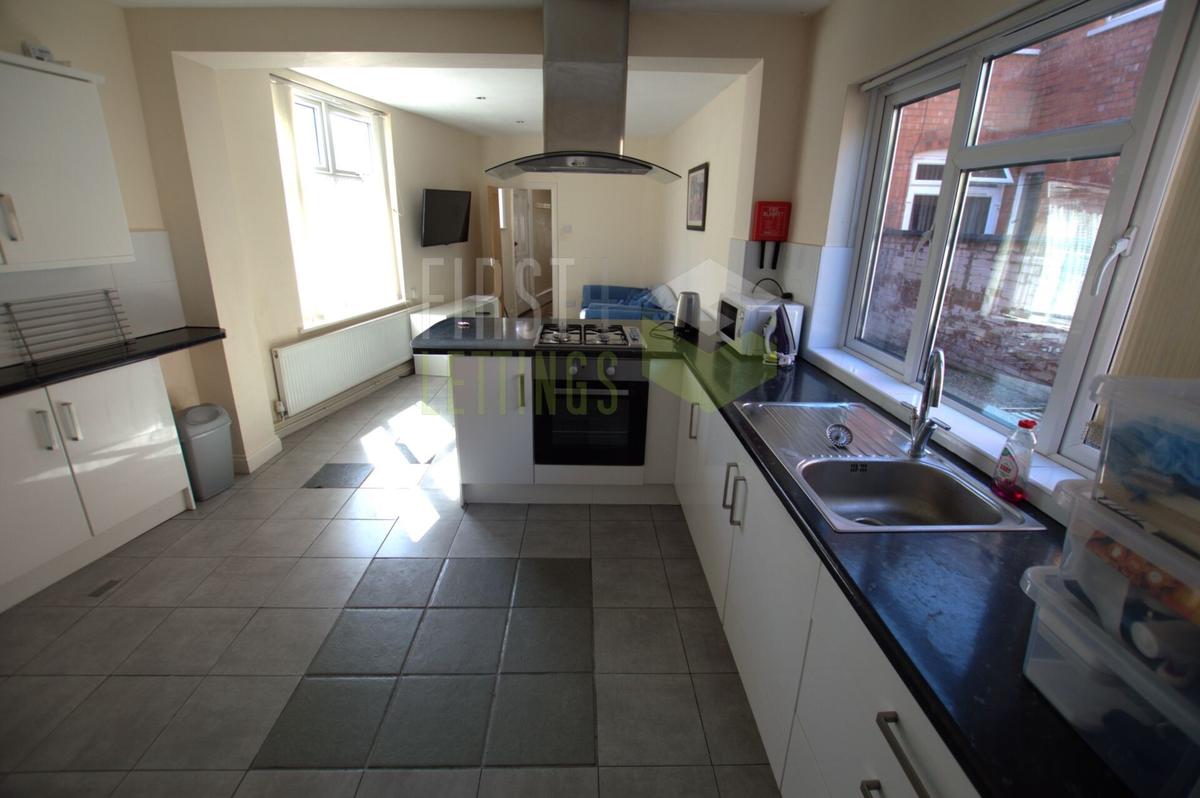 5 bedroom apartment for rent Howard Road, Leicester, LE2 1XJ UniHomes