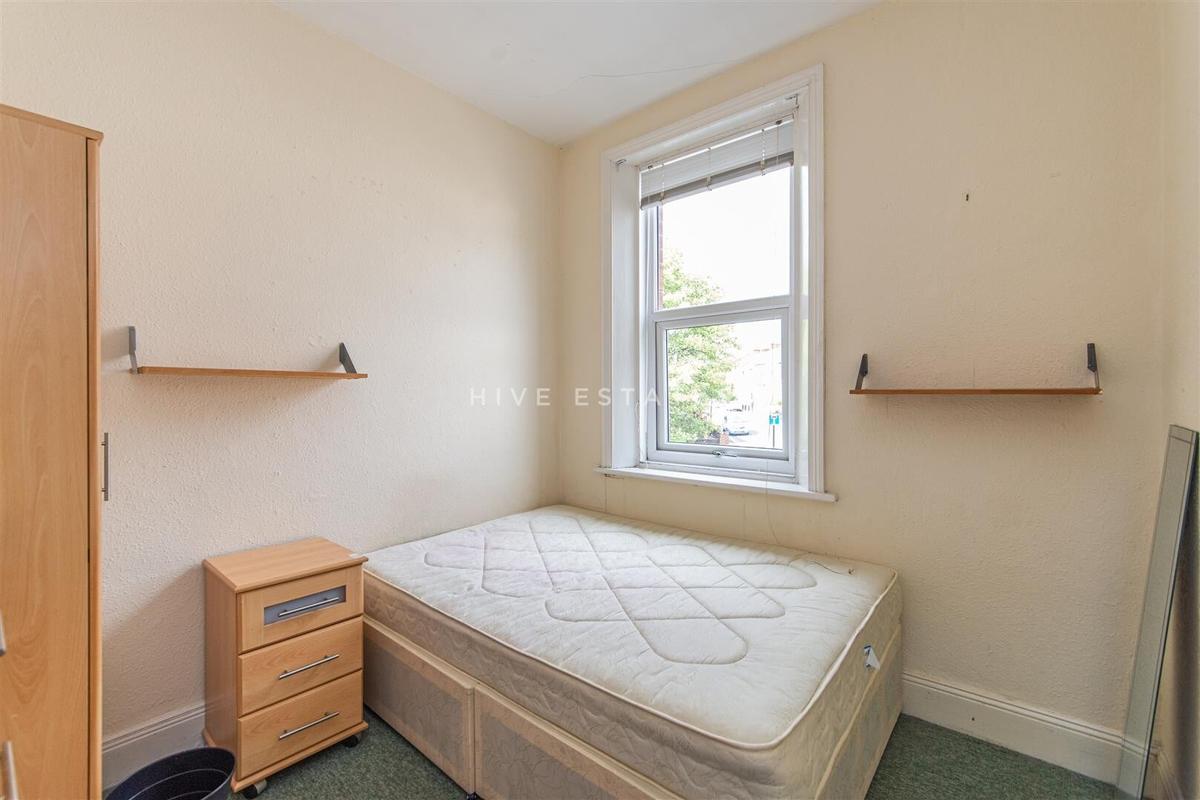 3 bedroom apartment for rent Helmsley Road, Newcastle, NE2 1DL UniHomes