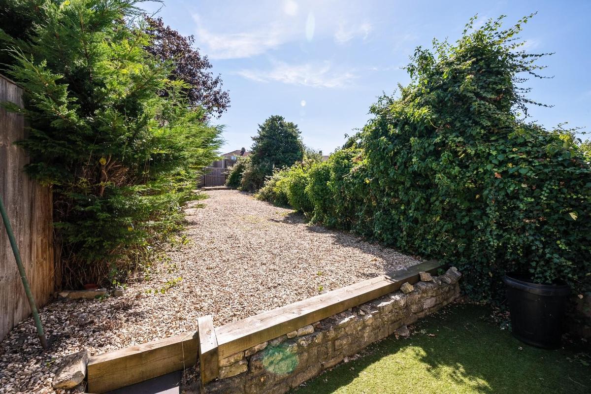 5 bedroom house for rent Canterbury Road, Bath, BA2 3LG UniHomes