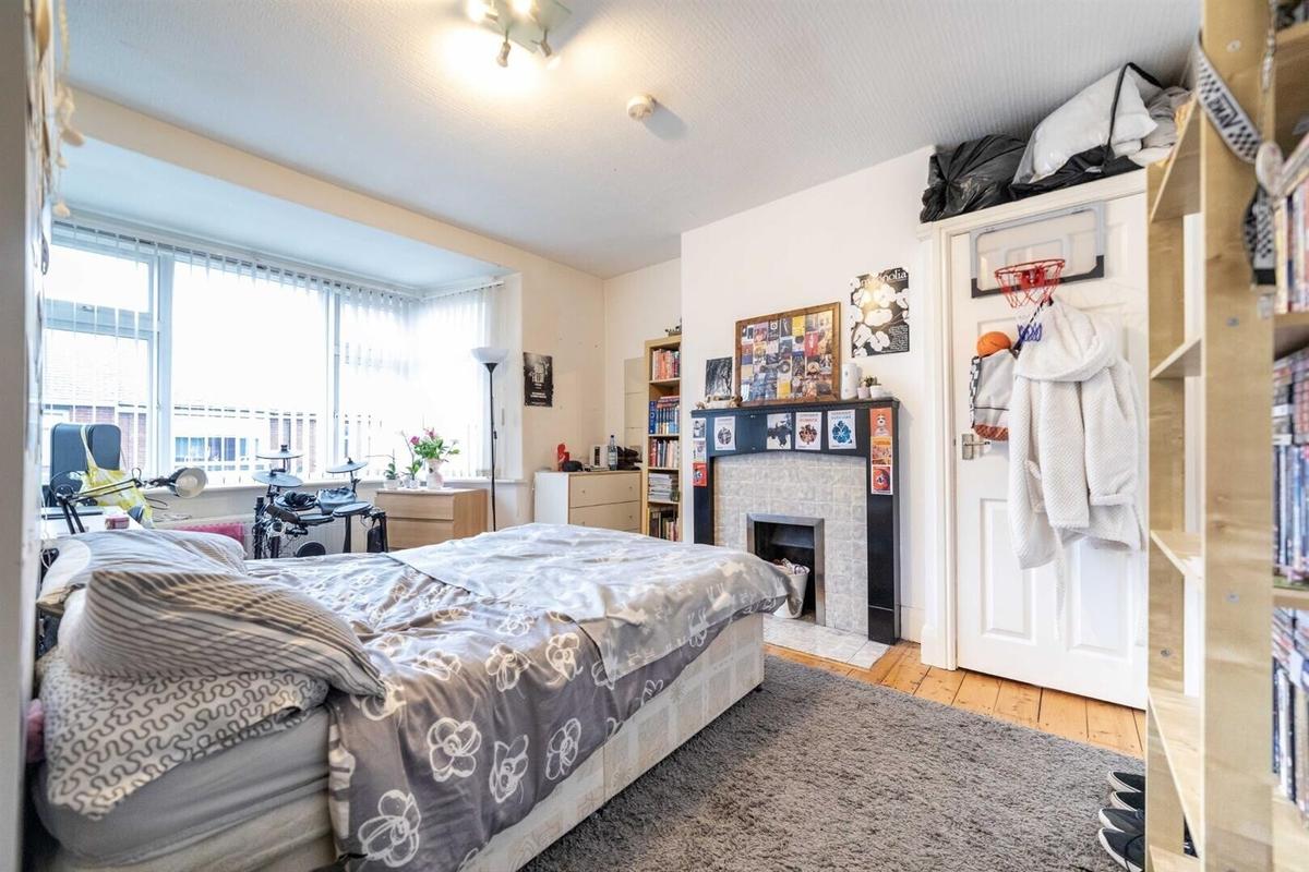 3 bedroom apartment for rent Rokeby Terrace, Newcastle, NE6 5ST UniHomes