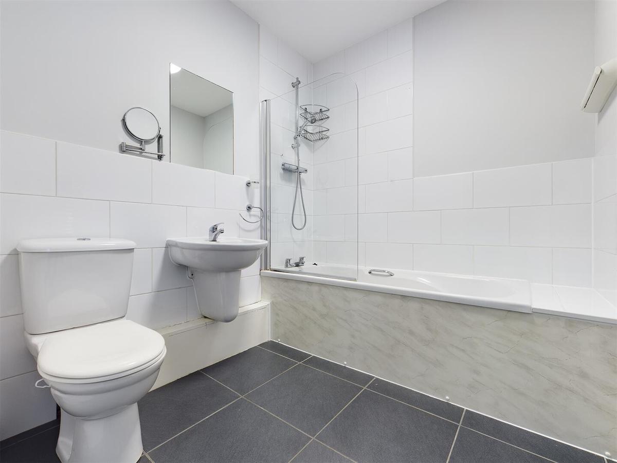 2 bedroom apartment for rent Edinburgh Road, Brighton, BN2 3HY UniHomes