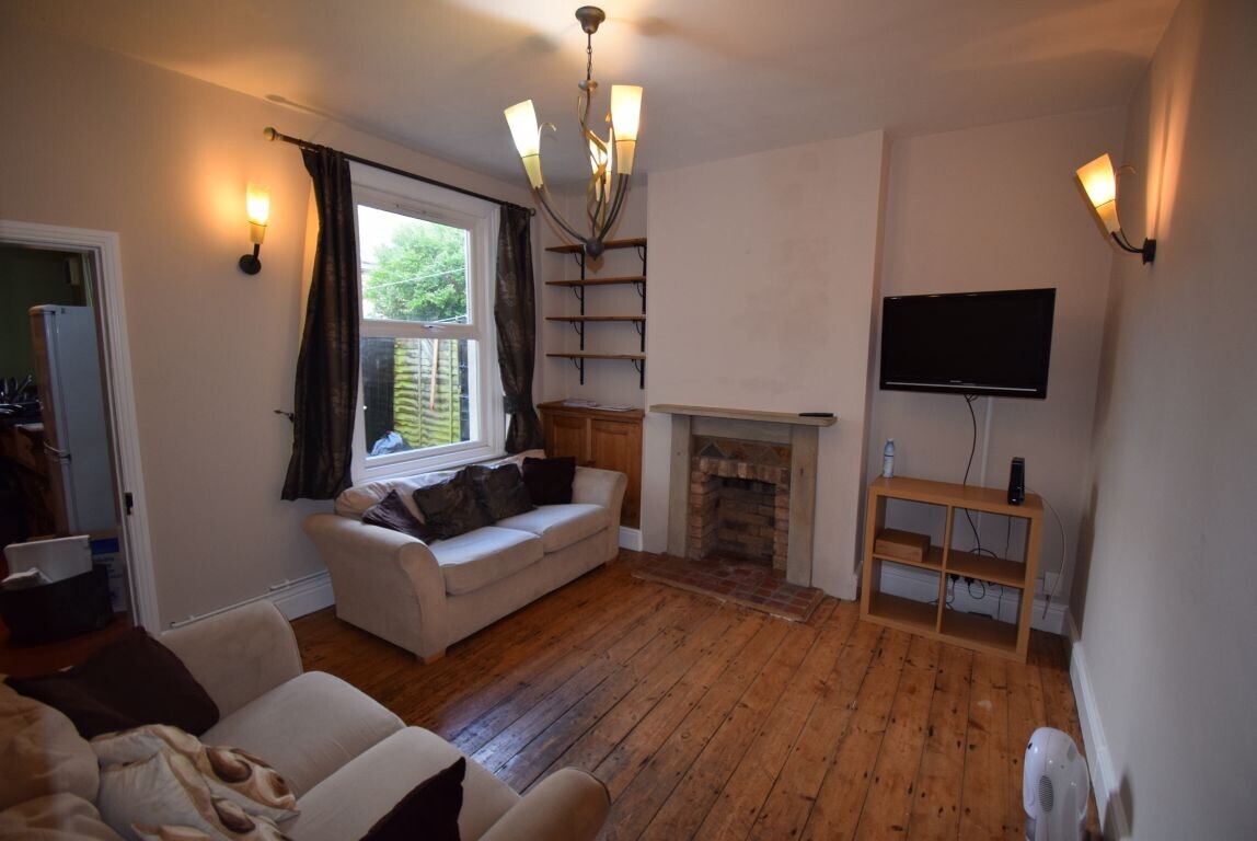 3 bedroom house for rent Longford Street, Derby, DE22 1GJ UniHomes