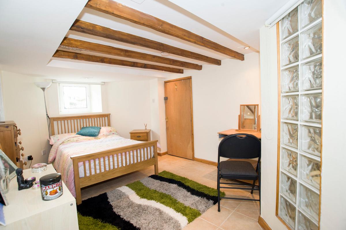 3 bedroom apartment for rent Dover Road, Sheffield, S11 8RH UniHomes