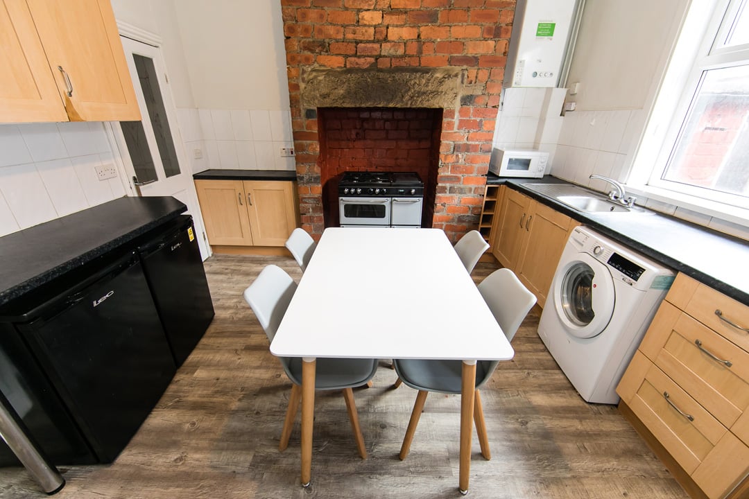 4 bedroom house for rent Welton Place, Leeds, LS6 1EW UniHomes