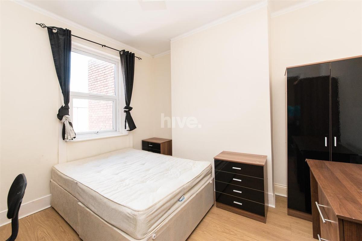 4 bedroom house for rent Meldon Terrace Newcastle, NE6 5XQ | UniHomes