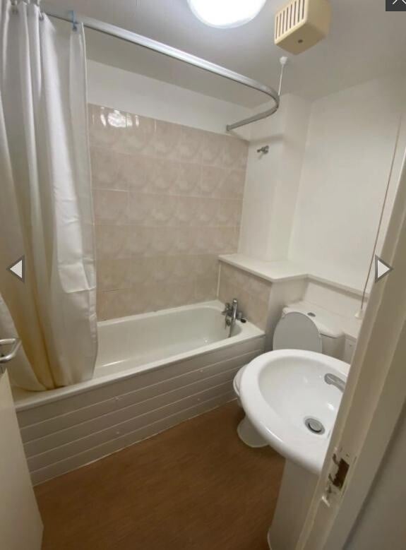 4 bedroom house for rent Blenheim Square, Leeds, LS2 9AR UniHomes