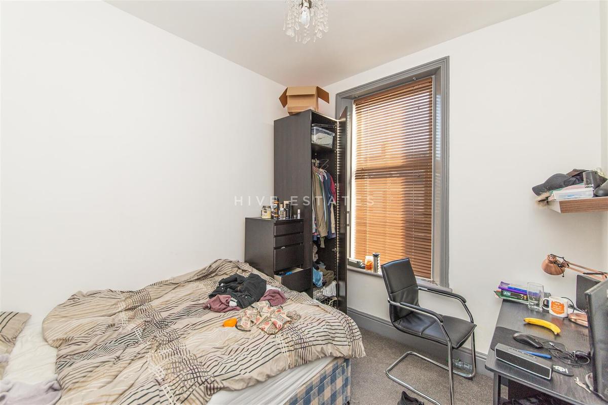 3 bedroom apartment for rent Helmsley Road, Newcastle, NE2 1RE UniHomes
