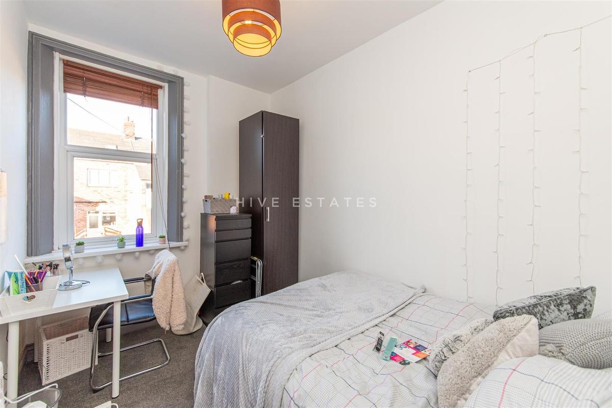 3 bedroom apartment for rent Helmsley Road, Newcastle, NE2 1RE UniHomes