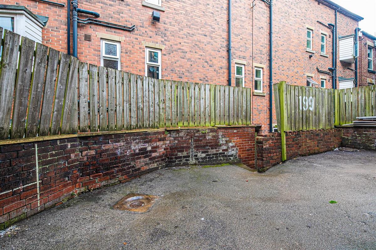 6 bedroom house for rent Crookes Valley Road, Sheffield, S10 1BA UniHomes