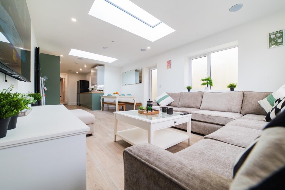 7 bedroom house on Llantrisant Street, Cathays, Cardiff