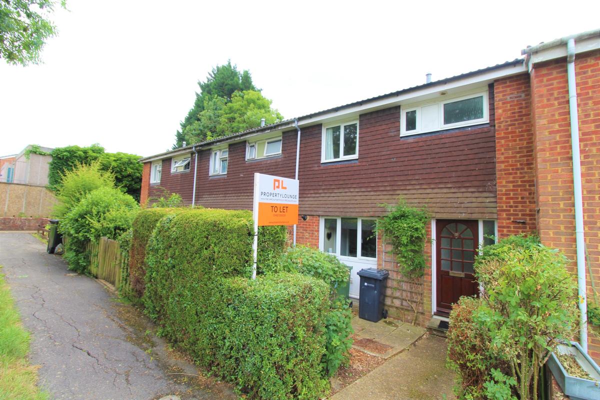 4 bedroom house for rent Clover Road, Surrey, GU2 8EY UniHomes