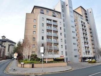 2 bedroom apartment on Elmwood Lane, City Centre, Leeds