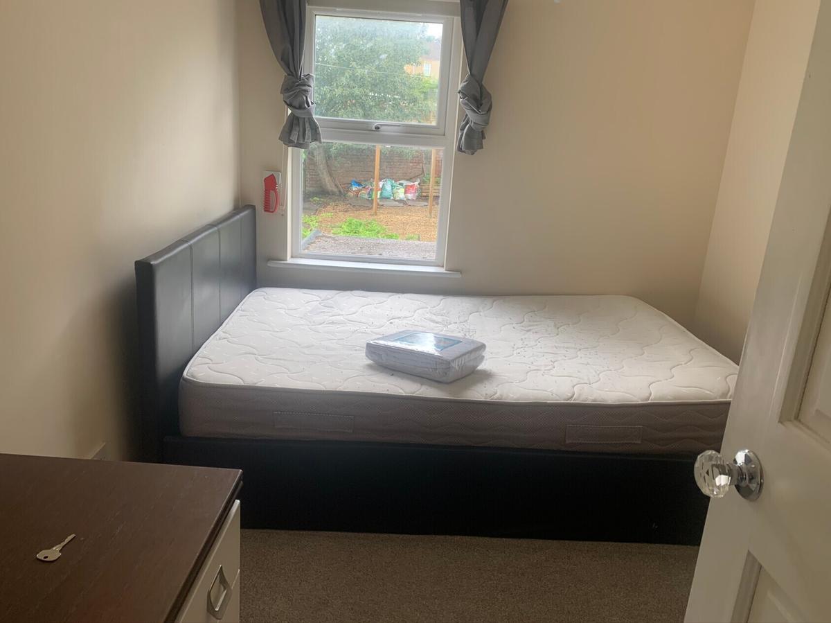 4 bedroom house for rent Vernon Terrace, Bath, BA2 3DA UniHomes