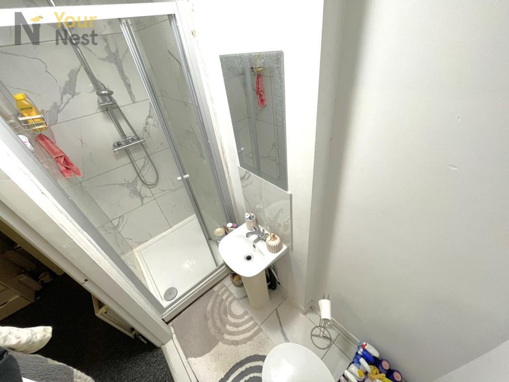 2 bedroom apartment for rent Headingley Avenue, Leeds, LS6 3EP UniHomes