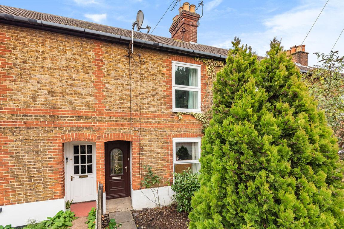 4 bedroom house for rent Worplesdon Road, Surrey, GU2 9RS UniHomes