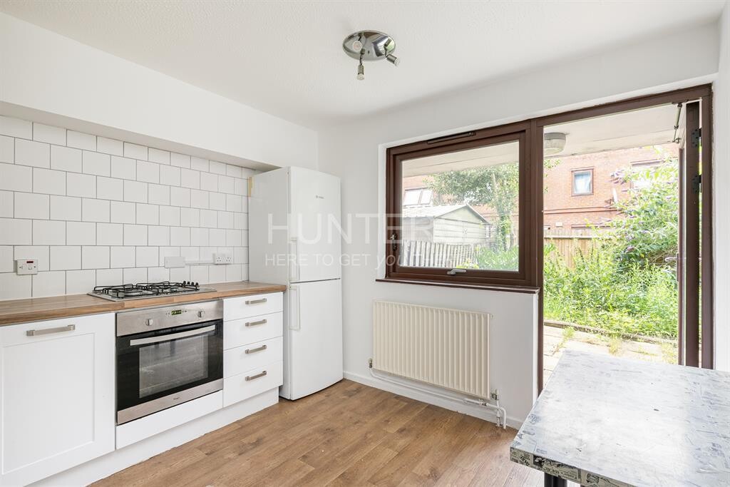 3 bedroom apartment for rent Minton Mews, London, NW6 1XX UniHomes