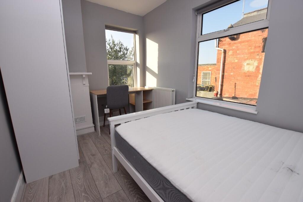 4 bedroom house for rent Overstone Road, 24/25, Northampton, NN1 3JW UniHomes