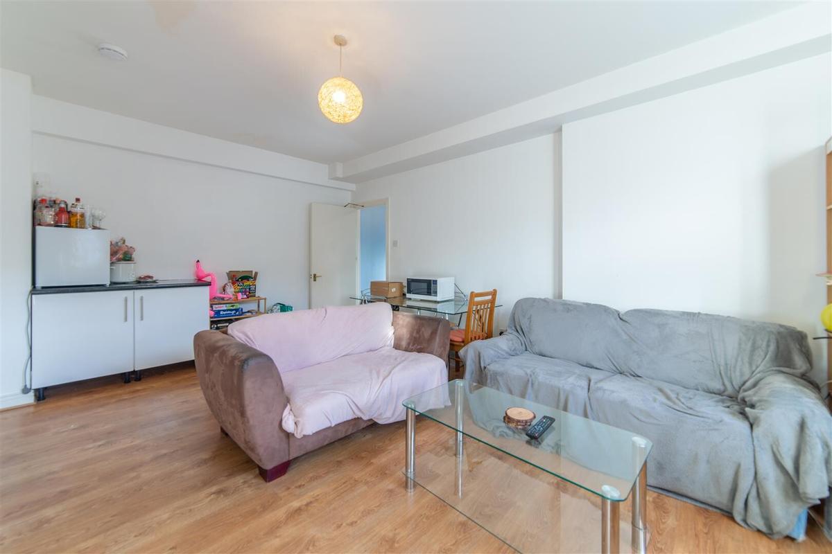 4 bedroom apartment for rent Stratford Road, Newcastle, NE6 5PD UniHomes