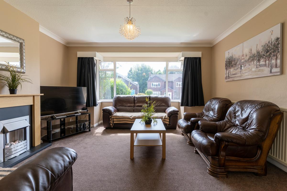 7 bedroom house for rent Springwood Hall Gardens Huddersfield, HD1 4HA UniHomes