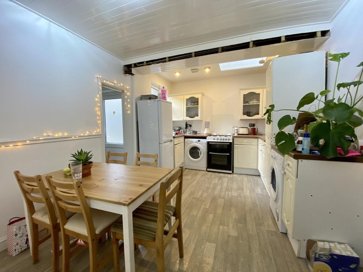 4 bedroom house on Thesiger Street, Cathays, Cardiff