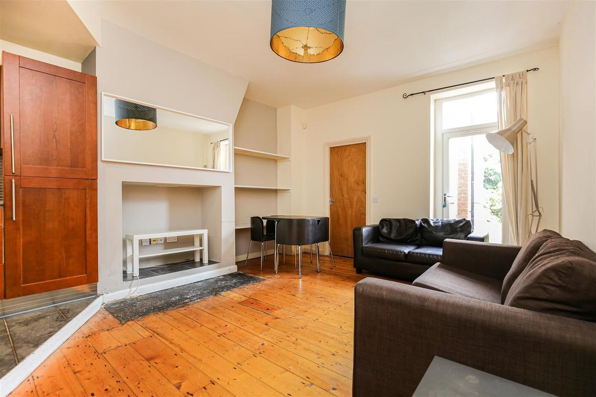 3 bedroom apartment for rent Malcolm Street, Newcastle, NE6 5PL UniHomes