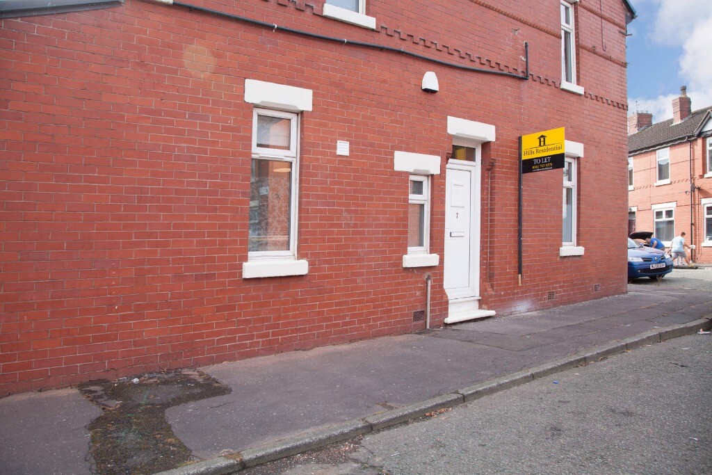 3 bedroom house for rent Ayrshire Road Kersal, Manchester, M7 3RX