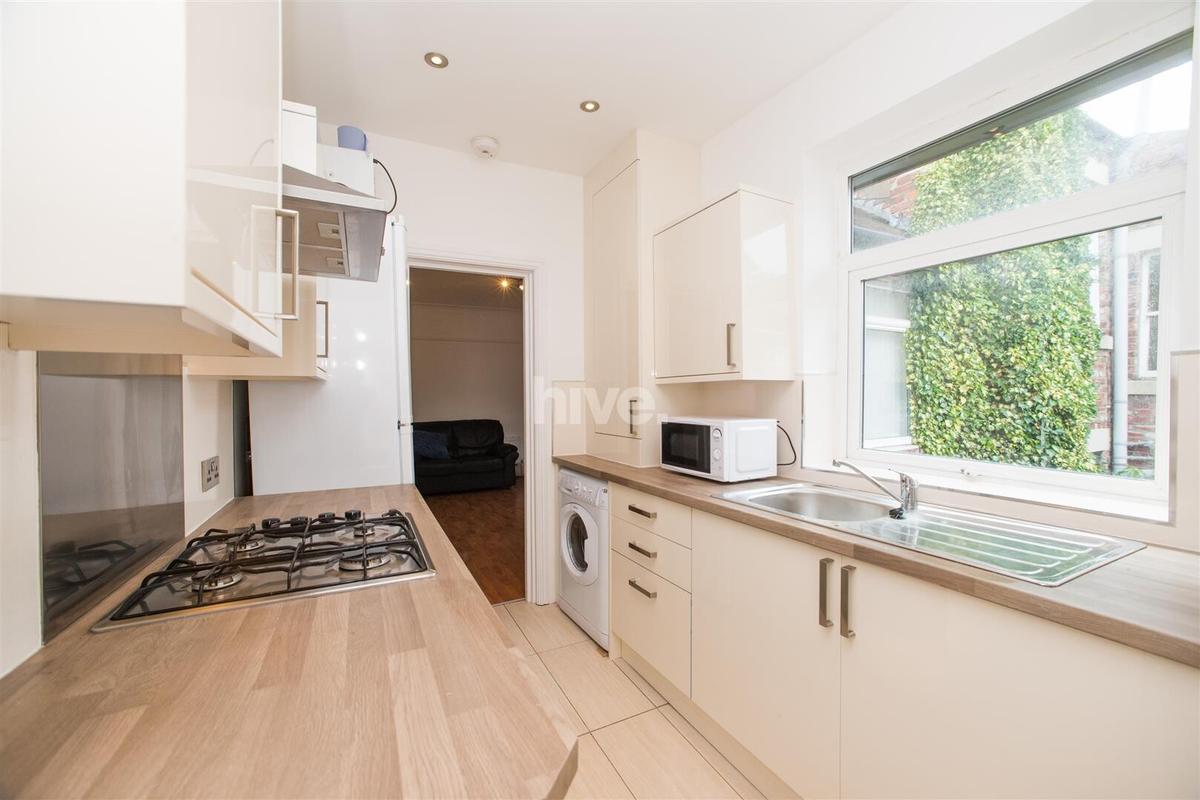 5 bedroom apartment for rent Brandon Grove, Newcastle, NE2 1PA UniHomes