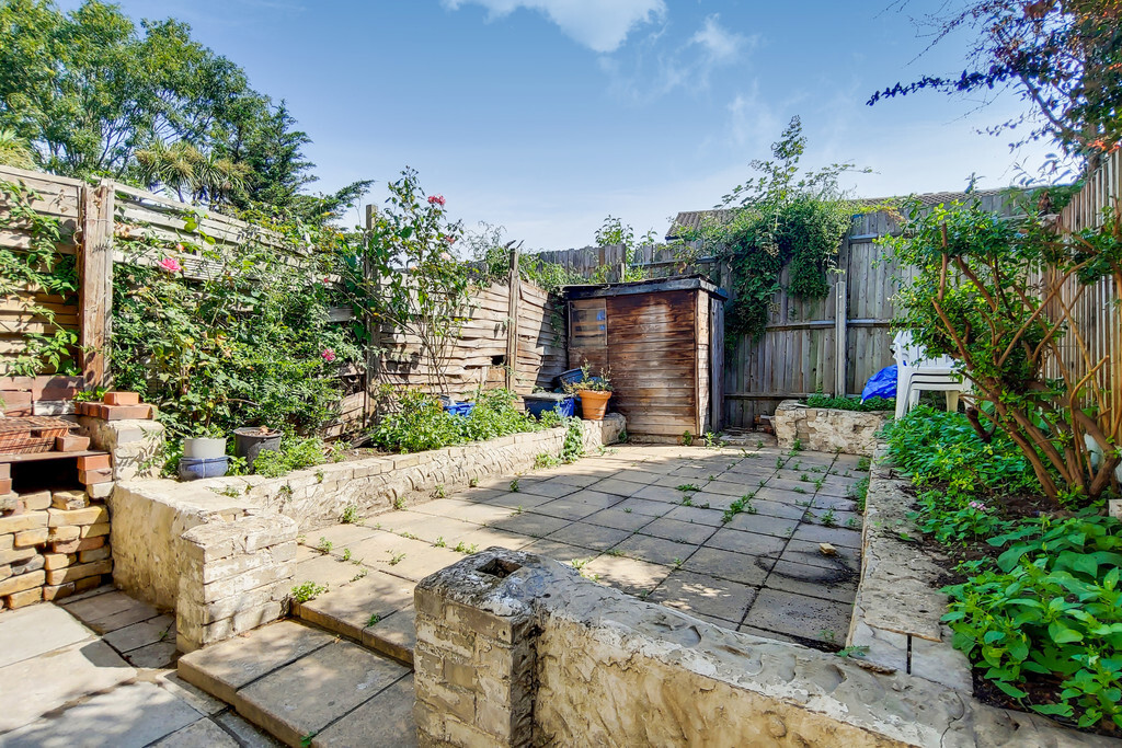 4 bedroom house for rent Trundleys Road, London, SE8 5BD UniHomes