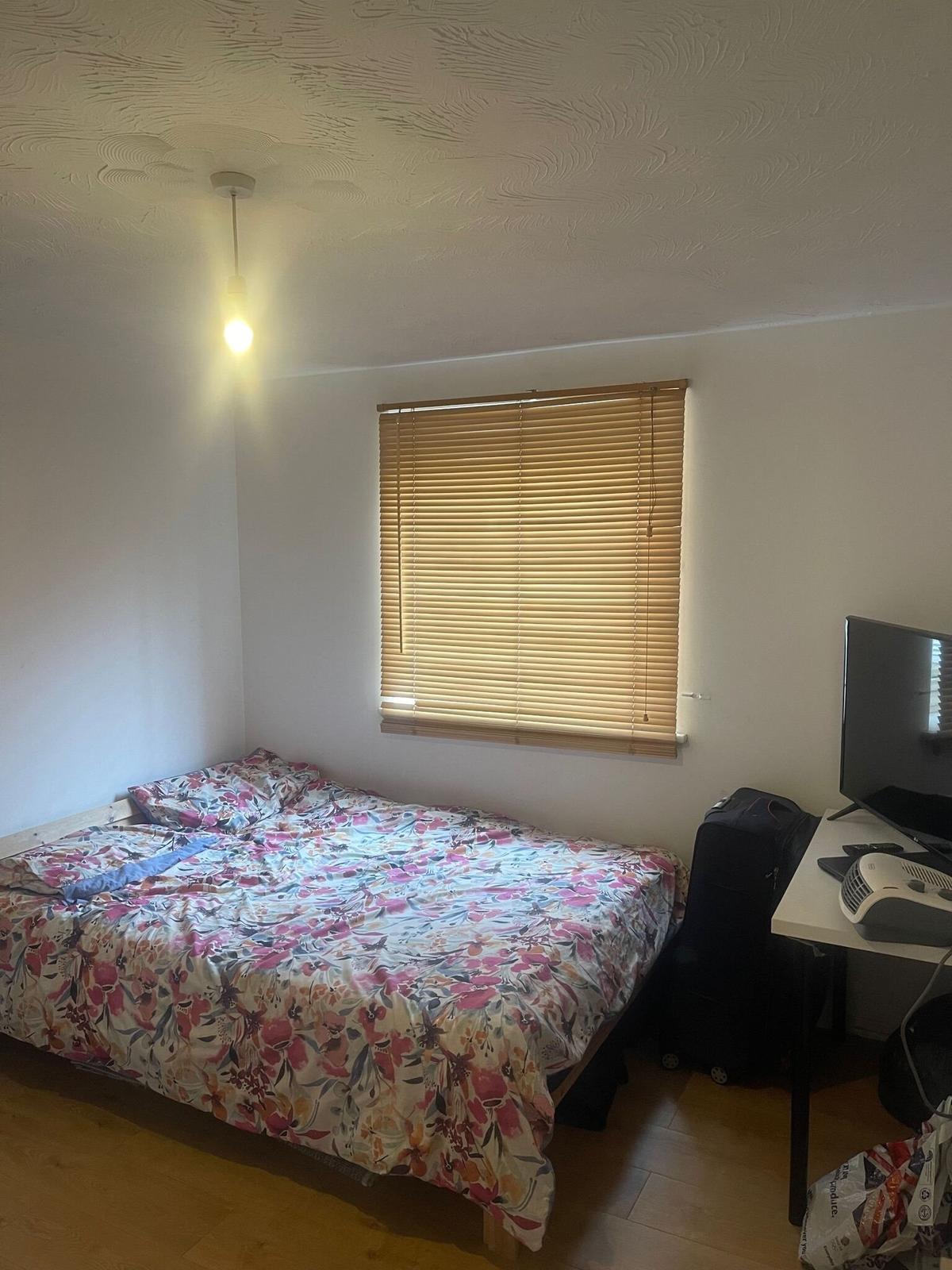 3 bedroom apartment for rent Hythe, Colchester, CO2 8JP UniHomes