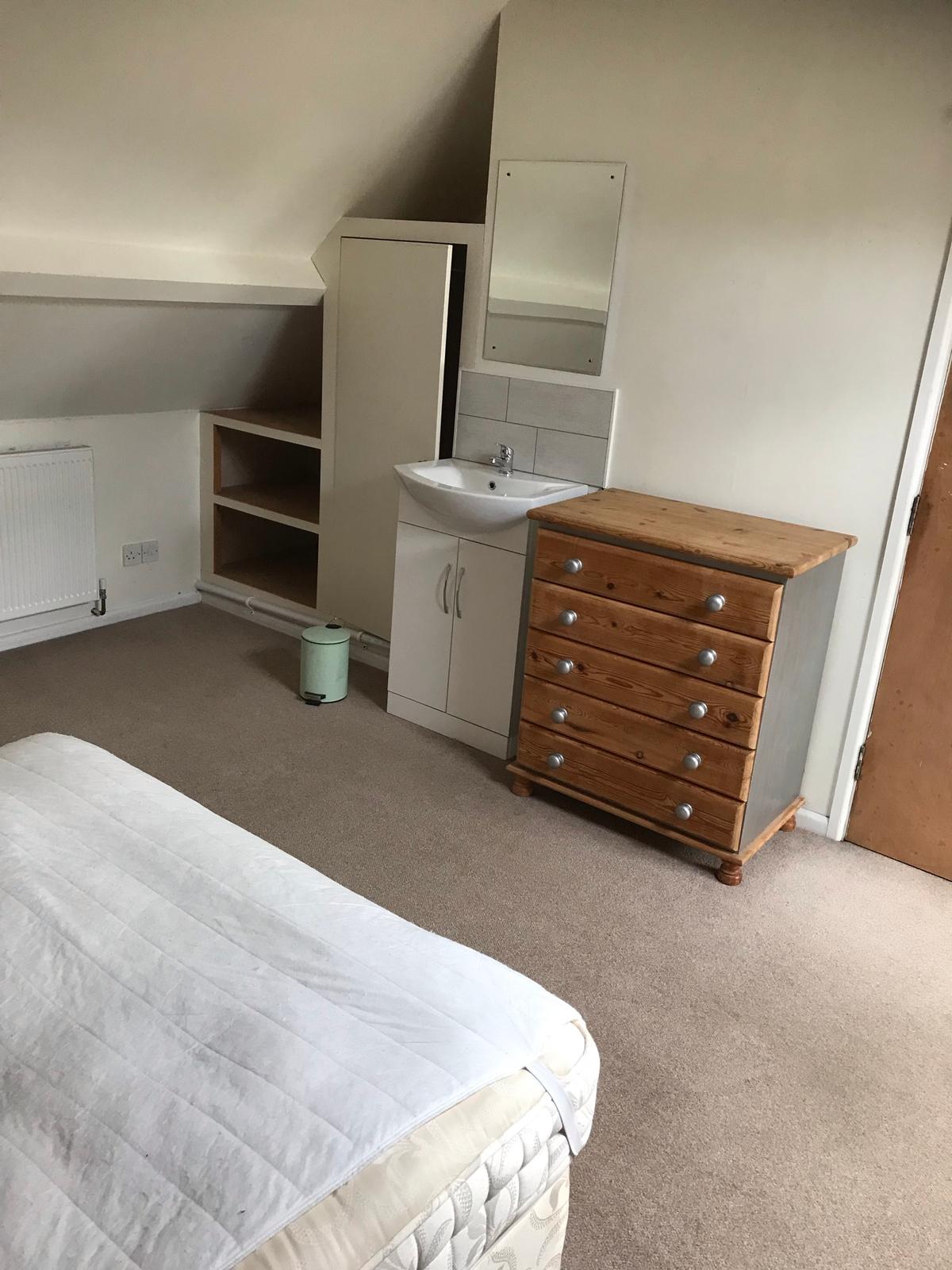 5 bedroom house for rent De Beauvoir Road, Reading, RG1 5NS UniHomes