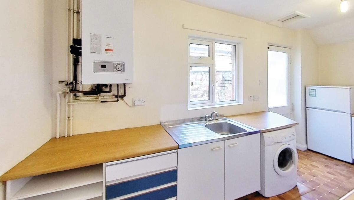 3 bedroom house for rent Leopold Road, Leicester, LE2 1YB UniHomes