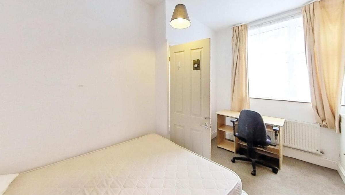 3 bedroom house for rent Leopold Road, Leicester, LE2 1YB UniHomes