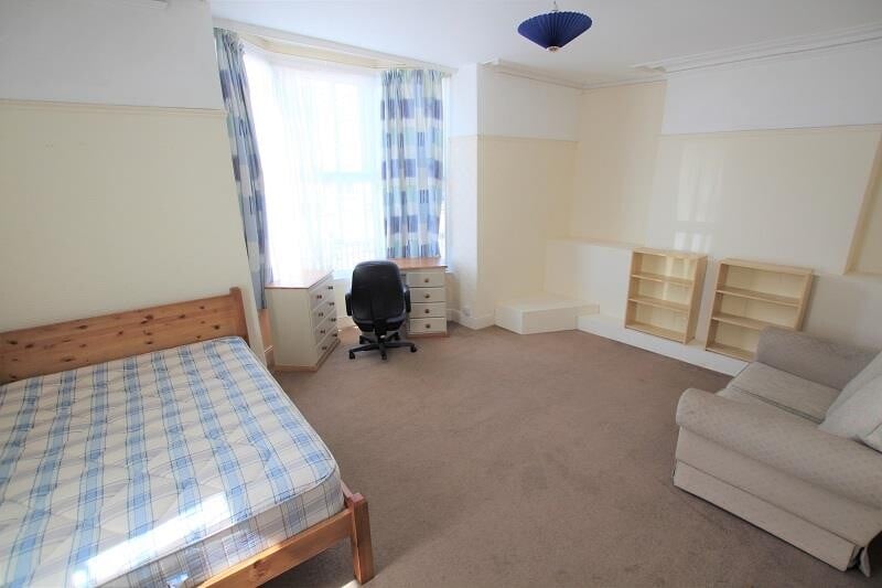 7 bedroom house for rent Elm Tree Avenue, Aberystwyth, SY23 1LP UniHomes