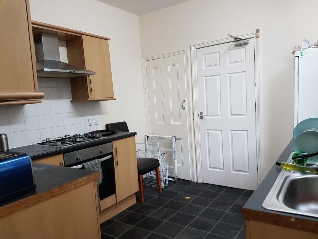 5 bedroom house for rent Sefton Avenue, Newcastle, NE6 5QR UniHomes